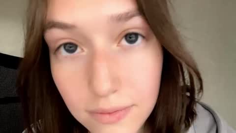 Snapshot of giovannatimm chatting on May 31, 1:14 am Melisa online show from May 31, 1:14 am