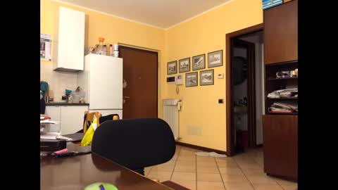 Snapshot of giovanni_1964 chatting on February 21, 6:31 pm giovanni_1964 online show from February 21, 6:31 pm