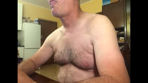 Snapshot of giovanni_1964 chatting on May 31, 2:20 am giovanni_1964 online show from May 31, 2:20 am
