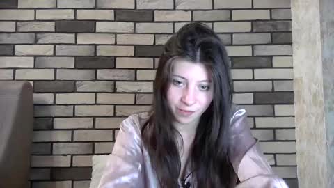 girl_cute007 online show from April 30, 6:14 pm