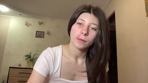 girl_cute007 online show from July 20, 7:16 pm