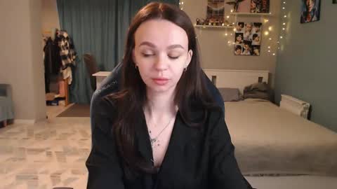 Secret online show from May 31, 12:01 pm
