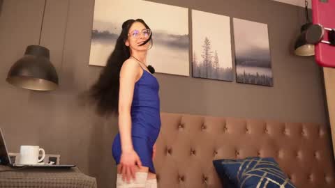 Nikki online show from May 30, 2:47 pm