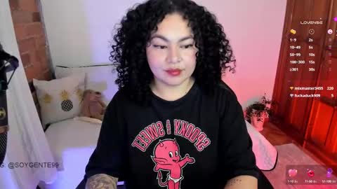 girl_inline online show from March 3, 12:15 am