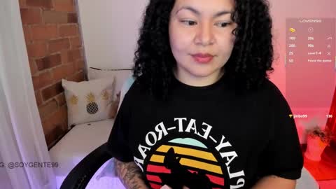 girl_inline online show from March 5, 10:54 pm