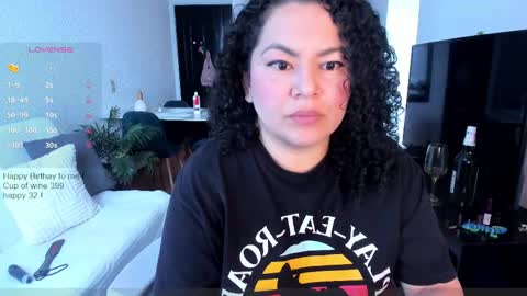 girl_inline online show from September 21, 8:54 pm