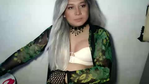 Snapshot of girl_seductionxoxo chatting on March 22, 12:08 pm Nica online show from March 22, 12:08 pm