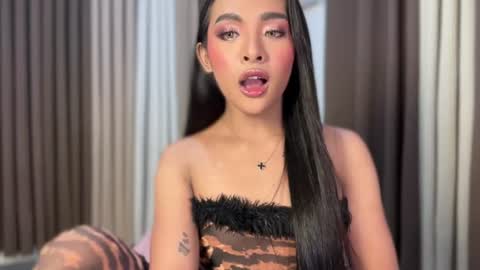 queen ronna online show from June 27, 3:50 pm