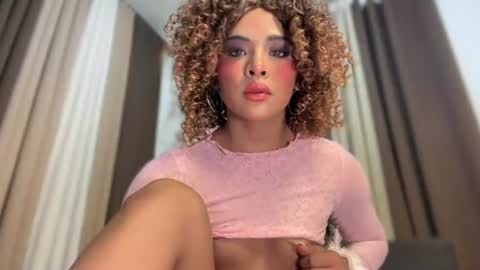queen ronna online show from July 23, 2:09 am
