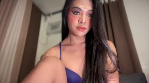 queen ronna online show from July 25, 5:43 pm