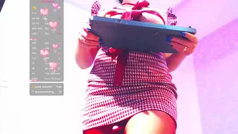 Snapshot of girlghost_ chatting on February 19, 1:23 am GhostG online show from February 19, 1:23 am