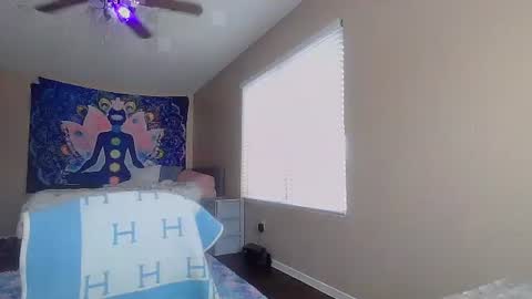 Jasmine online show from November 14, 5:55 pm