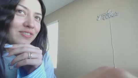 Jasmine online show from December 4, 5:32 pm