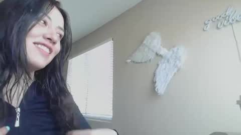 Snapshot of girlnextdoor702 chatting on June 6, 3:39 pm Jasmine online show from June 6, 3:39 pm