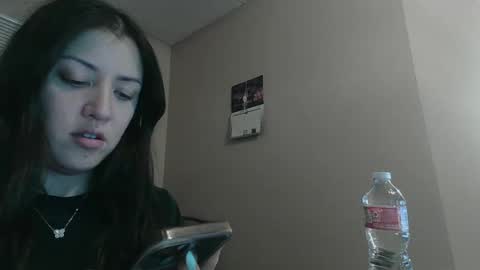 Snapshot of girlnextdoor702 chatting on June 17, 4:26 am Jasmine online show from June 17, 4:26 am