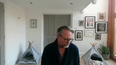 girlsandbikes online show from November 2, 10:06 am