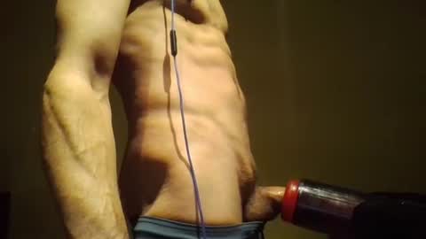 girlscumwithme33 online show from April 13, 6:24 pm