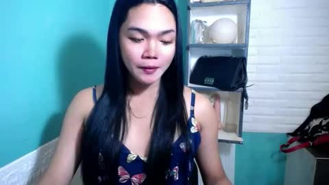Snapshot of girlsweet_preciousxoxo chatting on February 3, 6:22 am Precious online show from February 3, 6:22 am