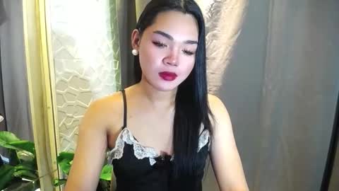Snapshot of girlsweet_preciousxoxo chatting on February 14, 6:21 am Precious online show from February 14, 6:21 am