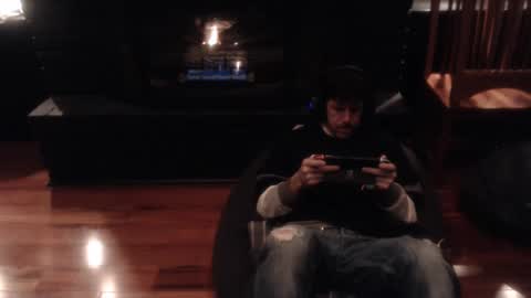 Snapshot of girthwayne chatting on December 12, 12:48 am croyal09 online show from December 12, 12:48 am