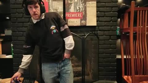 Snapshot of girthwayne chatting on December 14, 12:33 am croyal09 online show from December 14, 12:33 am