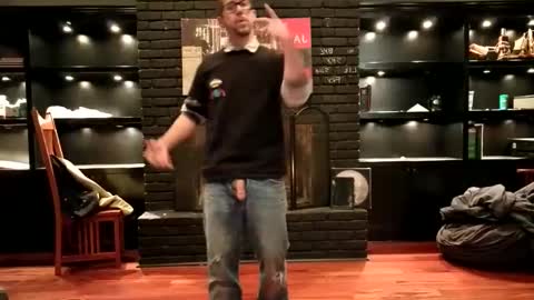 Snapshot of girthwayne chatting on January 6, 10:37 pm croyal09 online show from January 6, 10:37 pm