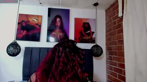  Kylie  online show from November 2, 1:30 am