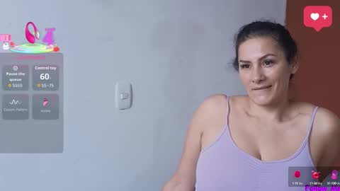 Snapshot of gisellecarter_ chatting on October 8, 1:42 pm Giselle online show from October 8, 1:42 pm