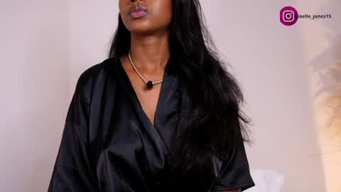 Snapshot of gisellejoness1 chatting on July 11, 10:40 am Giselle online show from July 11, 10:40 am