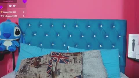 Snapshot of gissellsaenz chatting on December 7, 1:18 pm Gissell Saenz online show from December 7, 1:18 pm