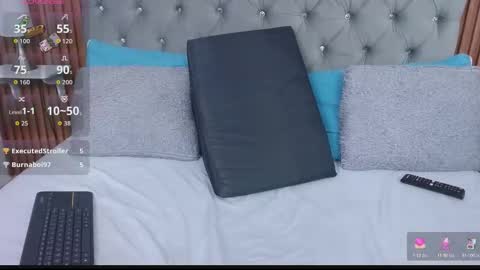 Snapshot of gissellsaenz chatting on November 4, 9:25 pm Gissell Saenz online show from November 4, 9:25 pm