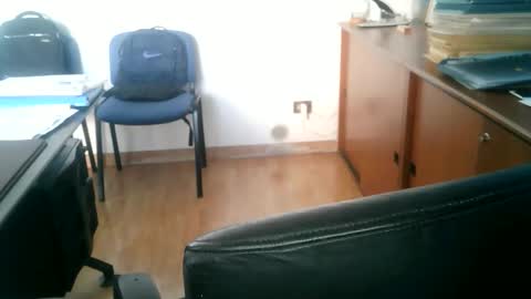 giuseppevai1 online show from March 9, 8:51 am