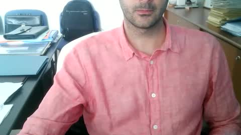 Snapshot of giuseppevai1 chatting on May 5, 10:23 am giuseppevai1 online show from May 5, 10:23 am