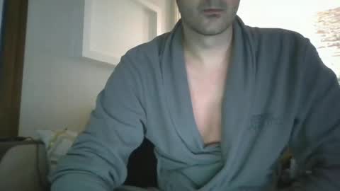 Snapshot of giuseppevai1 chatting on May 10, 9:20 pm giuseppevai1 online show from May 10, 9:20 pm