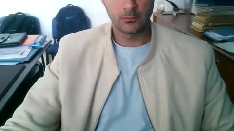 Snapshot of giuseppevai1 chatting on May 15, 9:05 am giuseppevai1 online show from May 15, 9:05 am