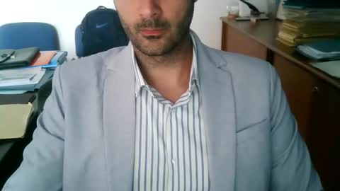 Snapshot of giuseppevai1 chatting on May 18, 2:12 pm giuseppevai1 online show from May 18, 2:12 pm