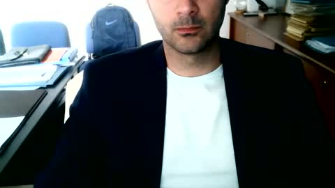 Snapshot of giuseppevai1 chatting on May 20, 3:18 pm giuseppevai1 online show from May 20, 3:18 pm