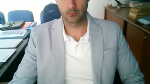 Snapshot of giuseppevai1 chatting on May 21, 8:54 am giuseppevai1 online show from May 21, 8:54 am