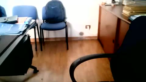 Snapshot of giuseppevai1 chatting on June 1, 8:49 am giuseppevai1 online show from June 1, 8:49 am