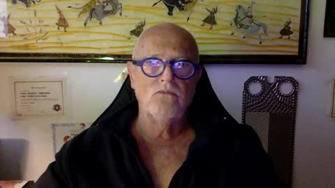 giutomma930394 online show from April 12, 2:00 pm