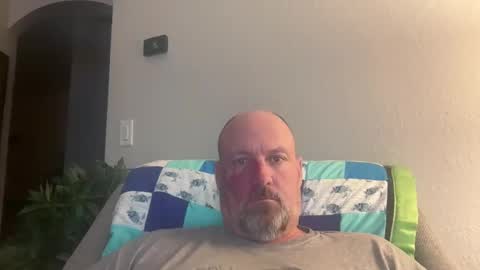 Snapshot of giveitup193 chatting on October 29, 11:17 pm giveitup193 online show from October 29, 11:17 pm