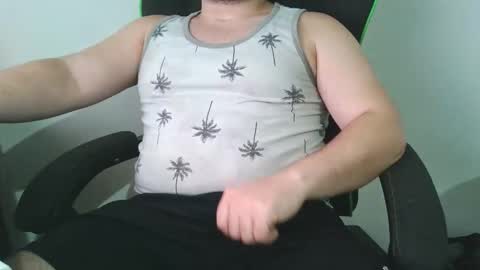 Snapshot of givemeitniceandslow chatting on October 27, 10:47 pm JuicyThickkkDaddy online show from October 27, 10:47 pm