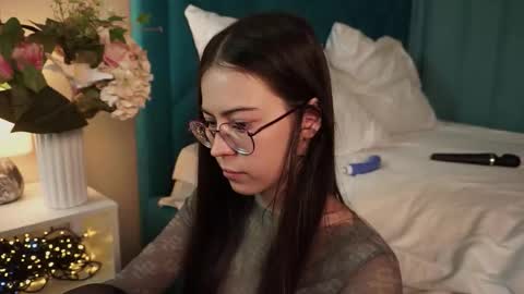 Agness online show from March 12, 2:56 pm