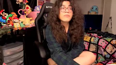 Snapshot of glaceon9 chatting on November 1, 12:18 pm glaceon9 online show from November 1, 12:18 pm