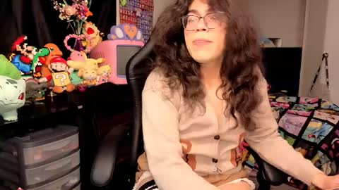 Snapshot of glaceon9 chatting on November 3, 2:13 am glaceon9 online show from November 3, 2:13 am