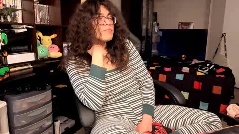 Snapshot of glaceon9 chatting on November 7, 1:27 am glaceon9 online show from November 7, 1:27 am