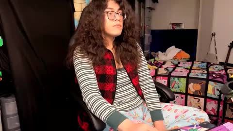 Snapshot of glaceon9 chatting on November 30, 7:01 am glaceon9 online show from November 30, 7:01 am