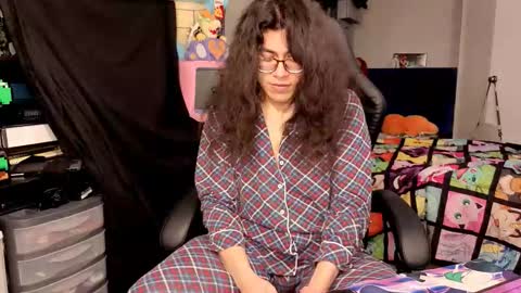 Snapshot of glaceon9 chatting on December 3, 2:41 am glaceon9 online show from December 3, 2:41 am