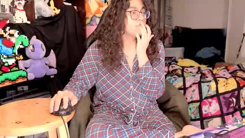 glaceon9 online show from January 8, 7:05 pm