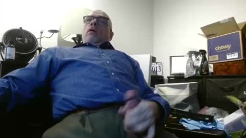 glaikind925958 online show from April 8, 3:06 am